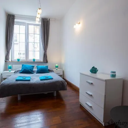 Bayside Maincity Apartment