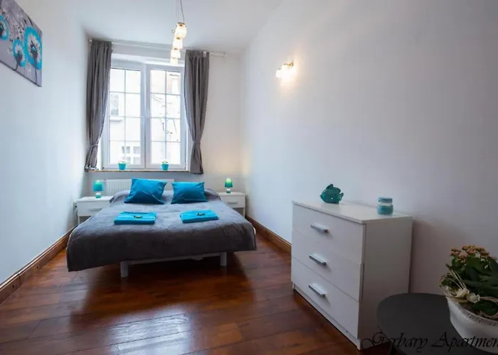 Bayside Maincity アパート